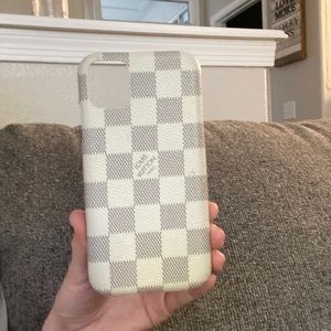 LV iphone 11 case